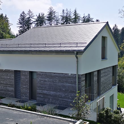 Nieuwe villa in het Zwitserse groen