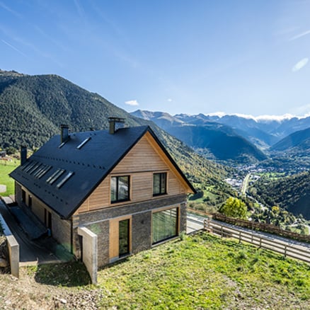 Nieuwbouw in het hart van de Pyreneeën
